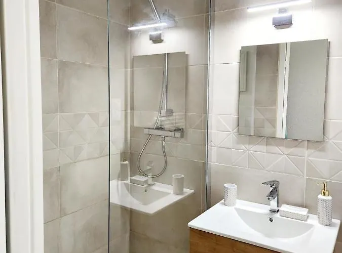 Appartement Cosy 4 Personnes - Atmosphere Chaleureuse Au Pied Des Pistes *