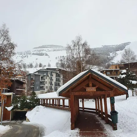 Studio 4 Personnes Au Pied Des Pistes Balcon Vue Montagne لو دوز آلب